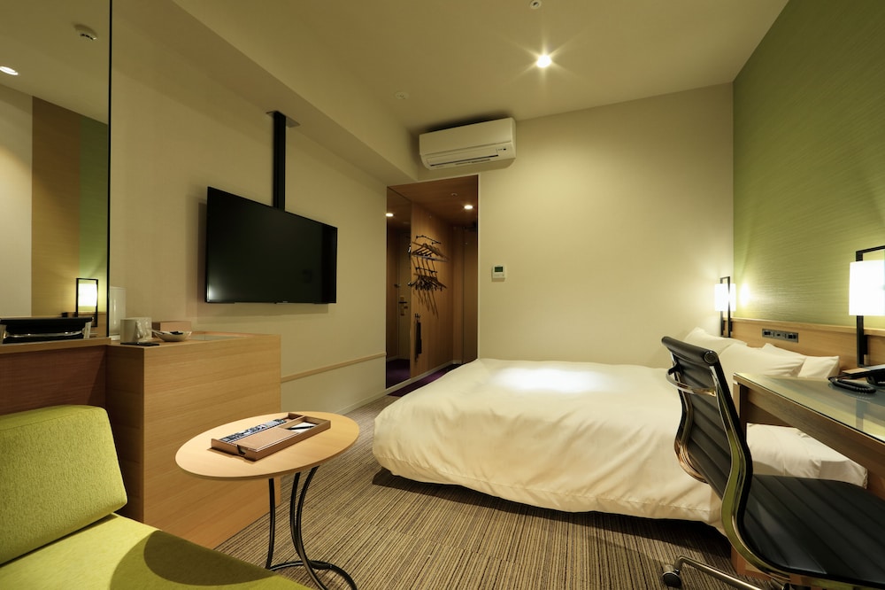 ダブルルーム 禁煙 客室2 | カンデオホテルズ奈良橿原