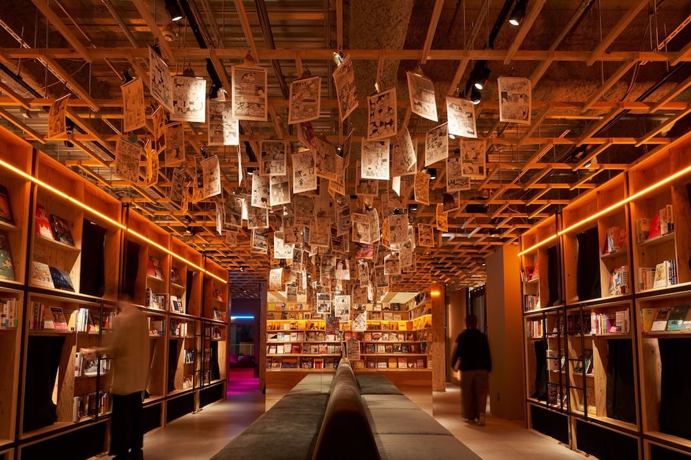 ロビーラウンジ1 | BOOK AND BED TOKYO 新宿 ロビーラウンジ1 | BOOK AND BED TOKYO 新宿