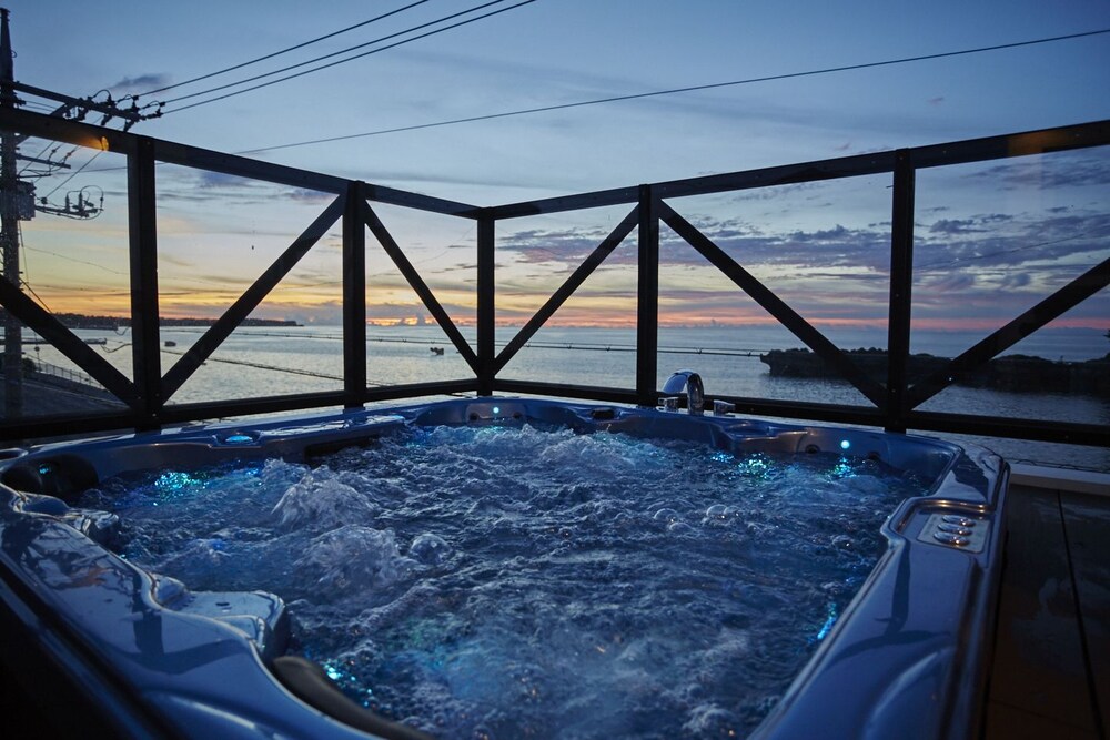 Made Ocean Front (Private Vacation Home) ジェットバス0 | T&T VACATION RENTALS