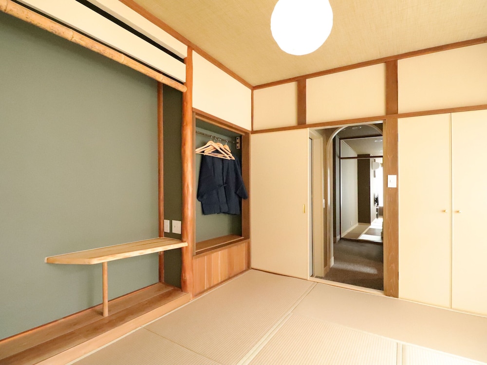 富士を望む10畳+8畳 二間和室/バストイレ付 禁煙 客室4 | 富士山眺望の宿 精進マウントホテル