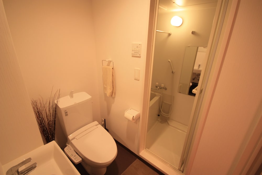 4 人部屋 禁煙 バスルーム0 | サクラクロスホテル上野入谷