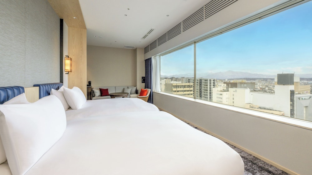 プレミアム ルーム シングルベッド 2 台 クラブラウンジ利用可 シティビュー | ANAクラウンプラザホテル秋田 by IHG