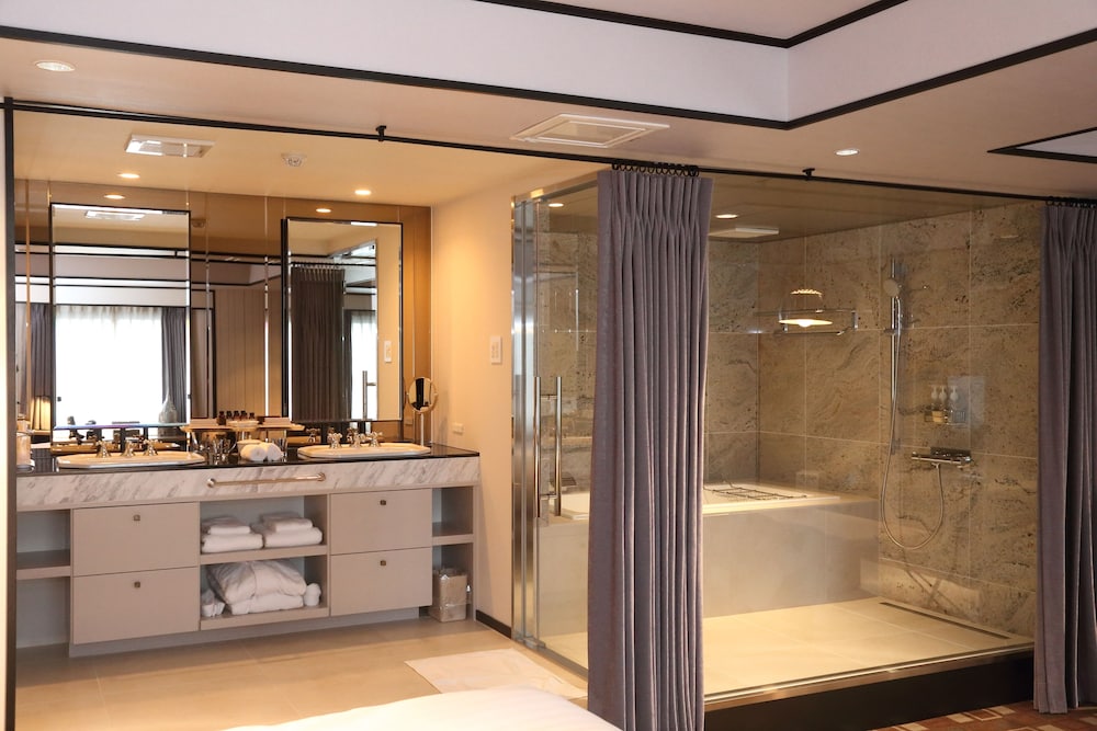 ジュニア スイート 禁煙 (チェックイン: 午後2時から/ チェックアウト: 午前11時まで) バスルーム0 | 古名屋ホテル