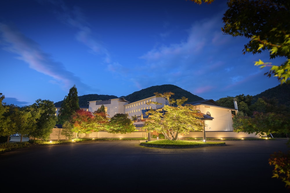 メインイメージ | 摺上亭大鳥