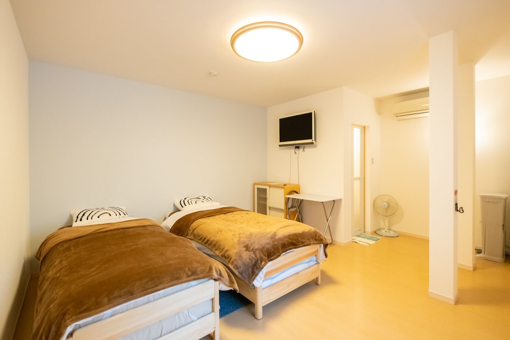 ベーシック 4 人部屋 客室1 | デスティニーイン境港