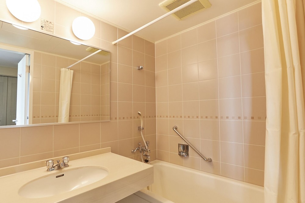 洋室ツイン(バス付) 禁煙 バスルーム0 | 亀の井ホテル 一関