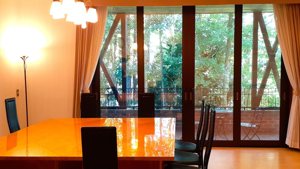 [全室離れ+テラス付] ジュニアスイート 禁煙 客室7 | フォレストリゾート 山の手ホテル