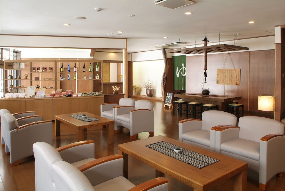 ロビーラウンジ1 | 松田屋旅館