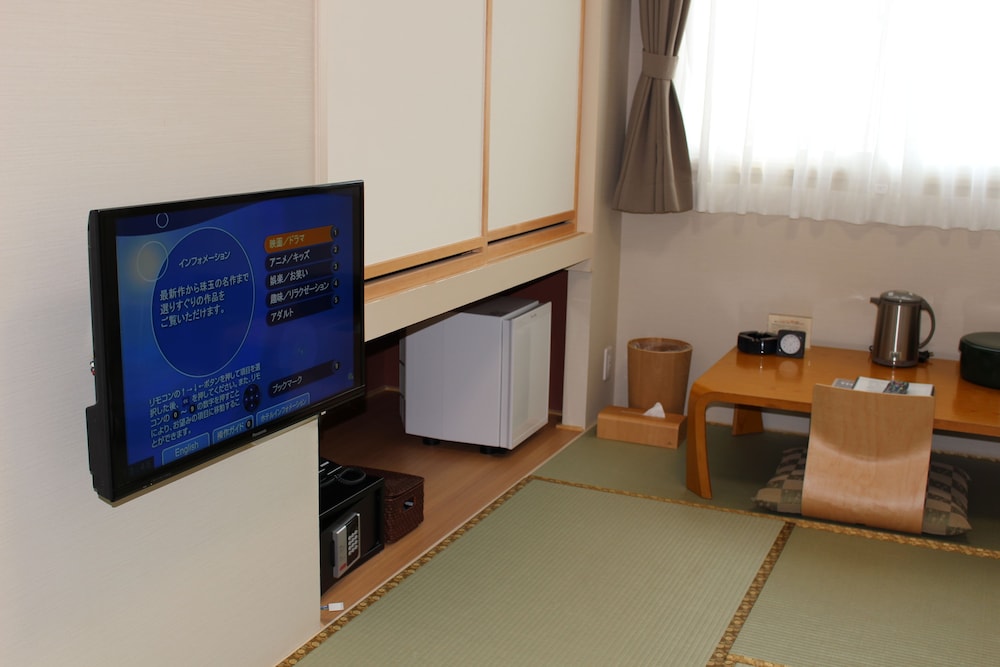 和室7.5畳 喫煙可 客室3 | ホテル 杉田