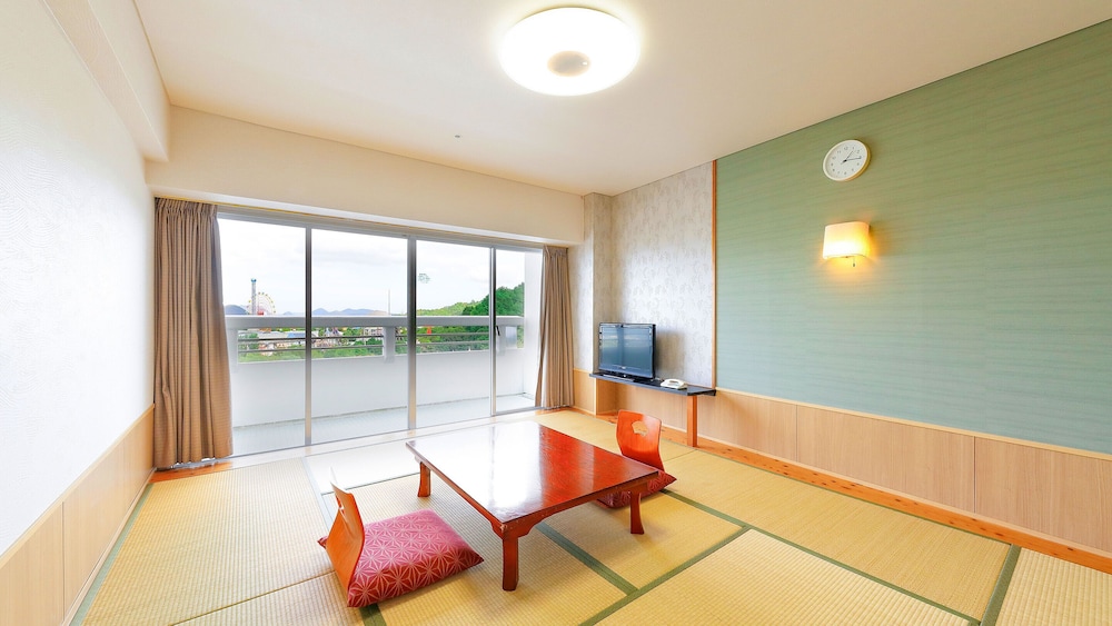 [禁煙] スーペリア和室12畳内風呂あり(ナイスビュー) | 大江戸温泉物語 ホテルレオマの森