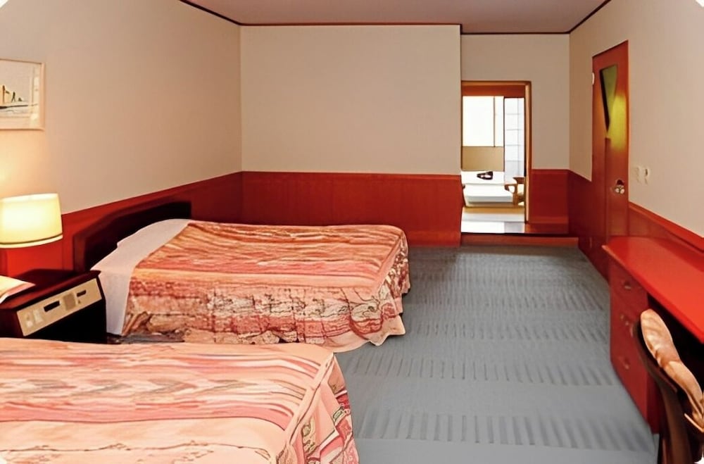 庭園和洋室 客室2 | いこいの村 能登半島