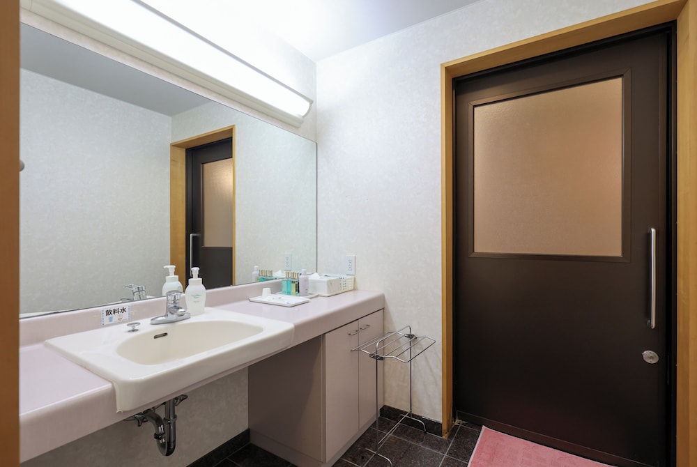 バリアフリー洋室 バスルーム0 | いこいの村 能登半島