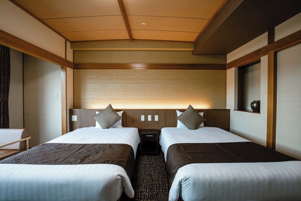 スタンダード ツインルーム 禁煙 客室1 | 亀の井ホテル 高知