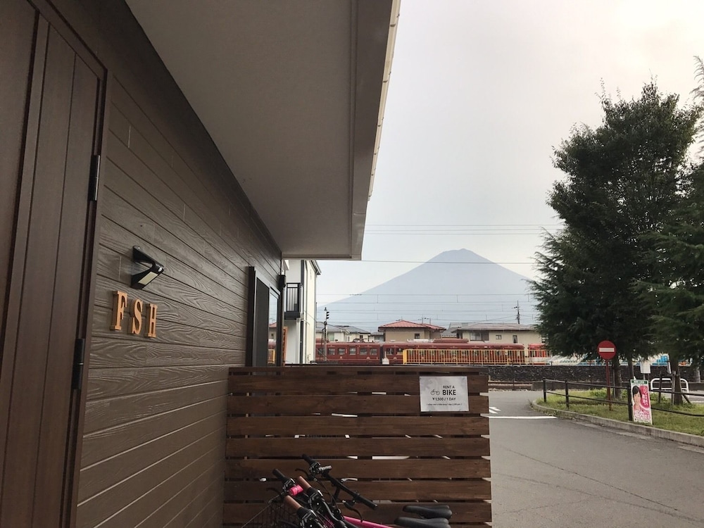 施設の入り口1 | Fuji Scenic House73