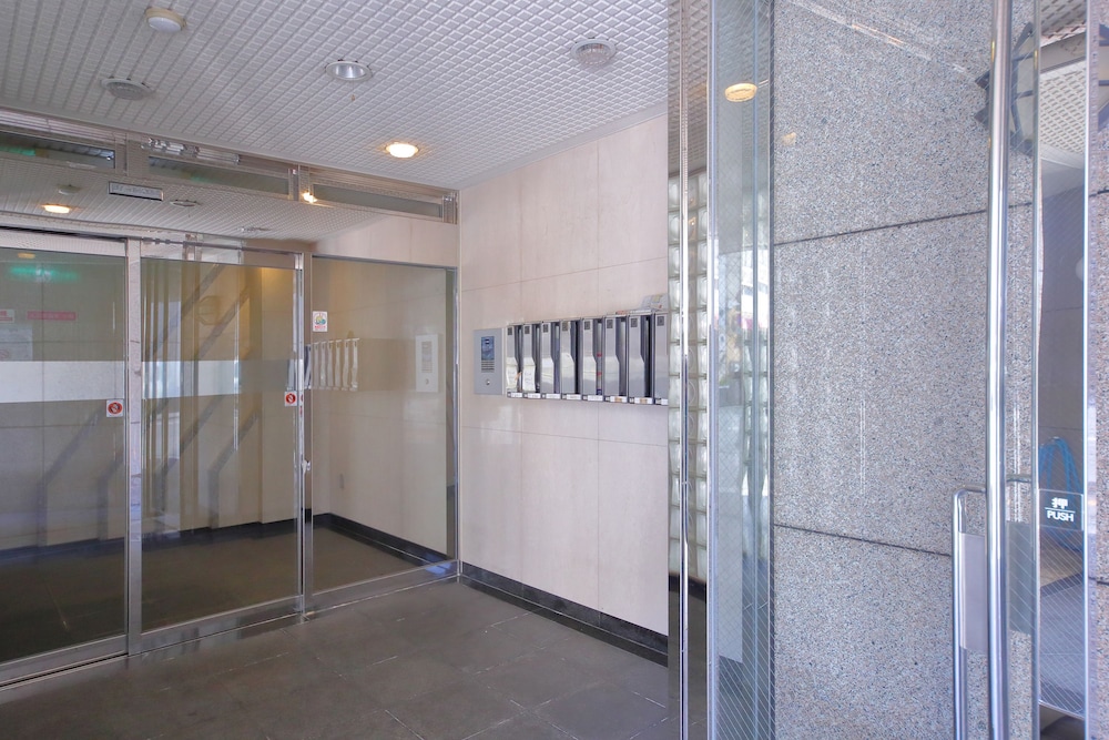 内部エントランス1 | グランドゥース セルージュ