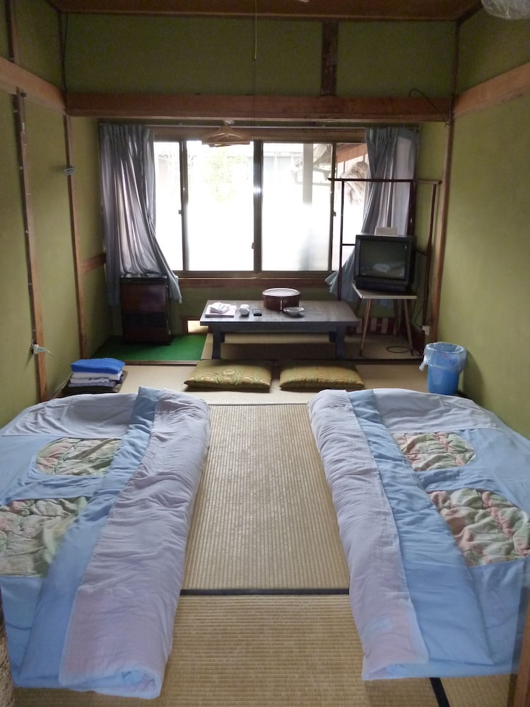 ツインルーム（布団の数は人数によって異なります） 客室3 | 魚敏旅館