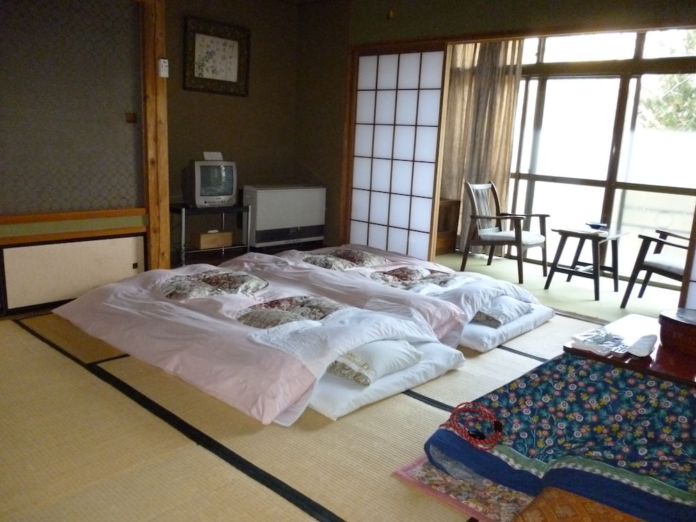 デラックス ツインルーム 客室2 | 魚敏旅館