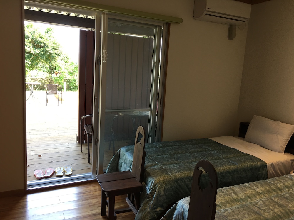 ルーム シングルベッド 2 台 禁煙 部屋からの景観0 | はりはりはうす