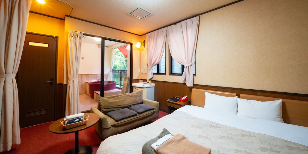 ダブルルーム 露天風呂付 喫煙可 | ホテル ユーロ シティ