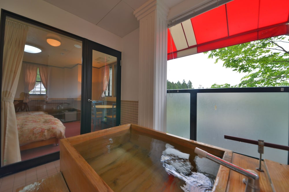 ツインルーム 露天風呂付 喫煙可 深めの浴槽0 | ホテル ユーロ シティ