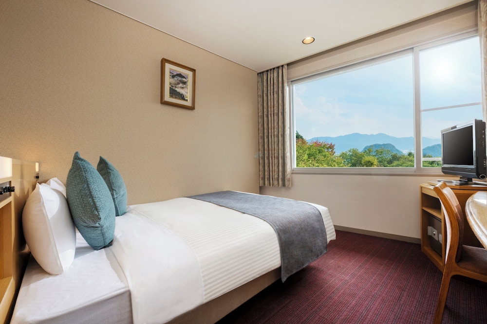 ダブル（バス付）禁煙 | 亀の井ホテル 福井