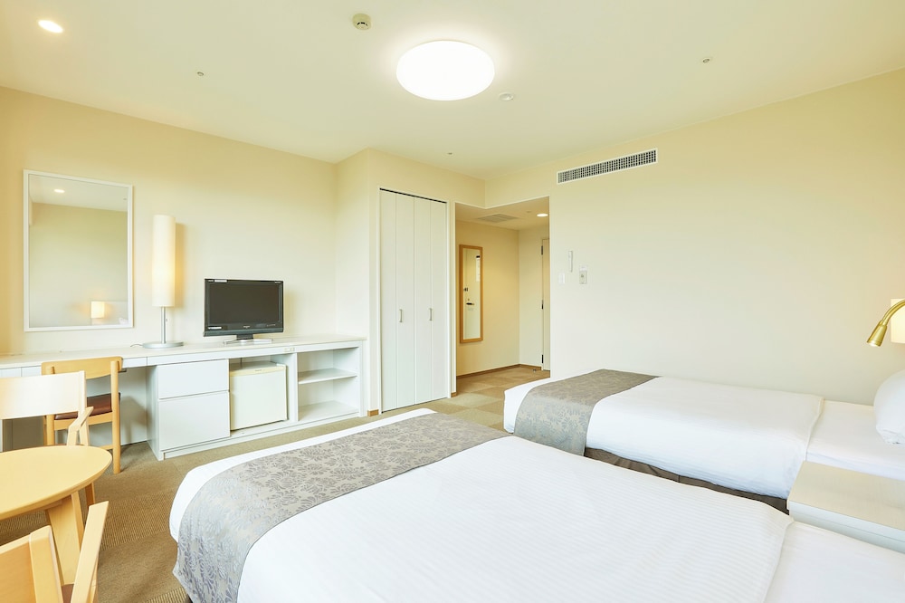 スタンダード ツインルーム 禁煙 客室1 | 亀の井ホテル 福井