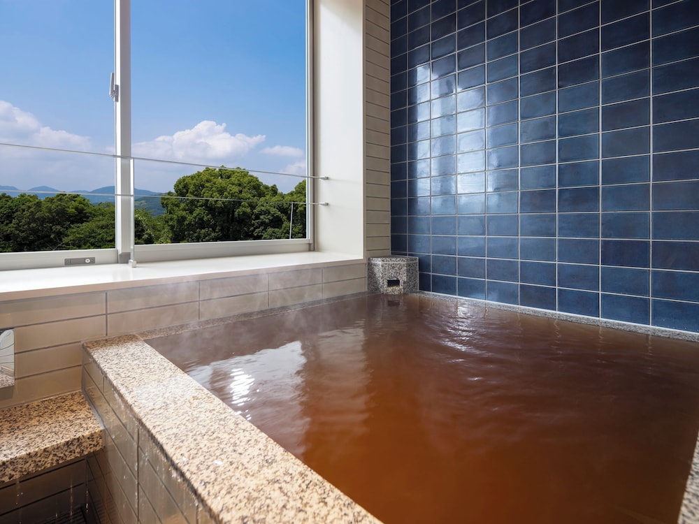 プレミアムルーム（温泉半露天風呂付）禁煙 客室3 | 亀の井ホテル 赤穂