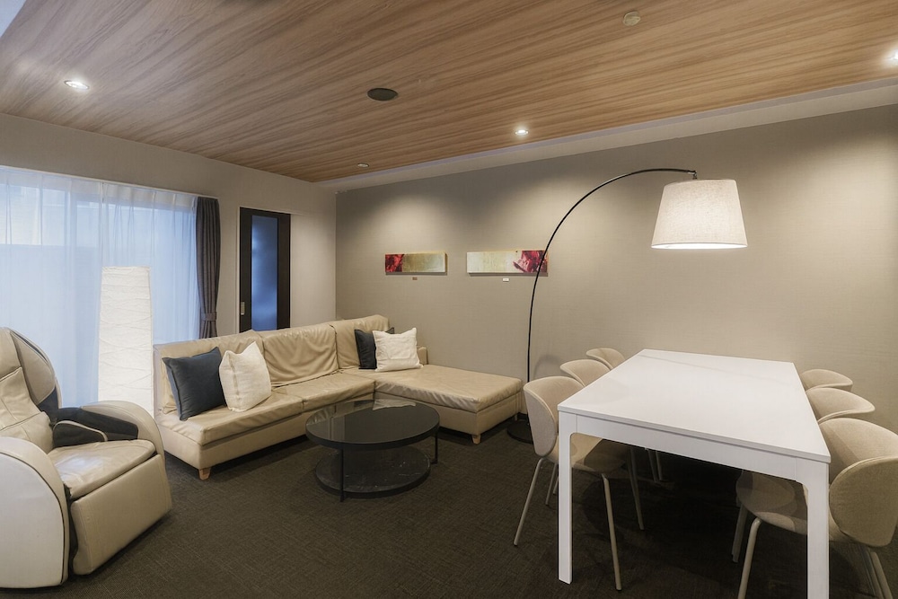 Presidential Suite Room (Free check-in after 5pm) Non-Smoking | INOVA Kanazawa