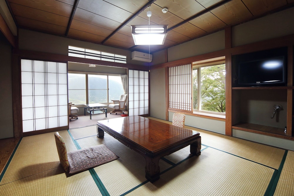 [２室限定] “最上階“確約プラン客室／和室10畳 禁煙 客室1 | 白湯の宿 山田家
