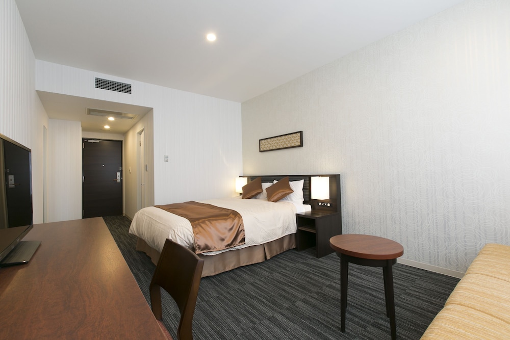 新本館 ダブルルーム 禁煙 客室1 | ホテル精養軒