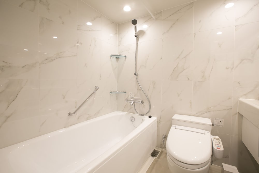 新本館 ダブルルーム 禁煙 バスルーム0 | ホテル精養軒