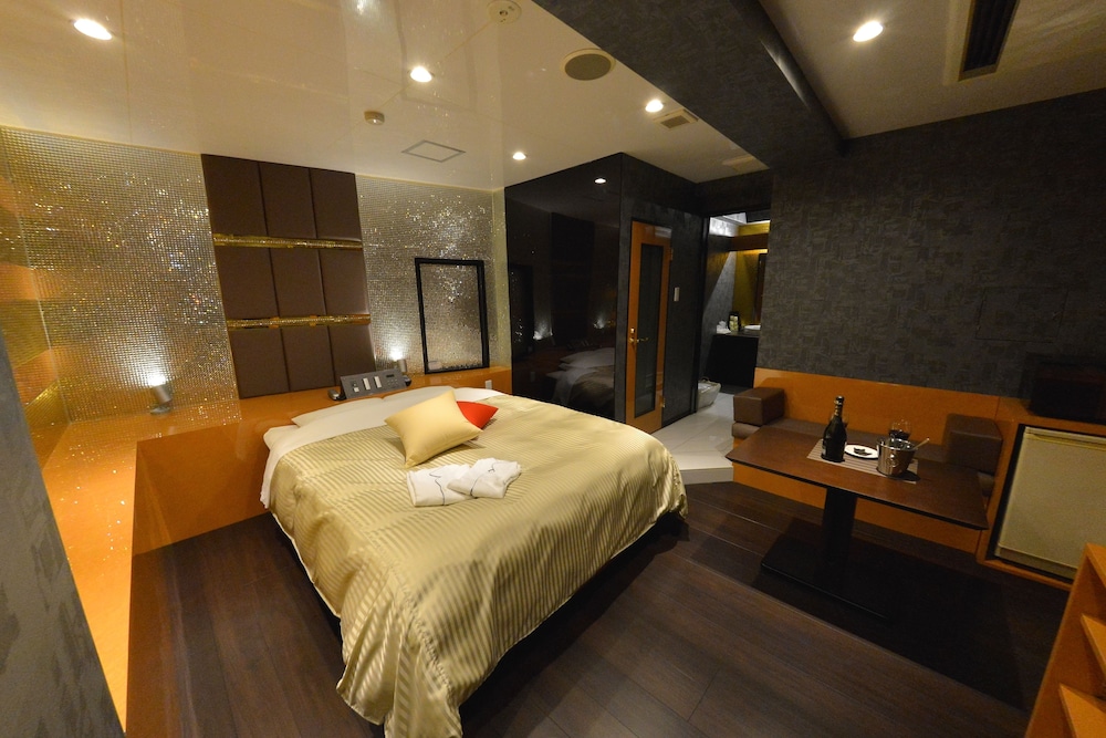 ダブルルーム 喫煙可 客室3 | テラス M 横田ベース - 大人限定