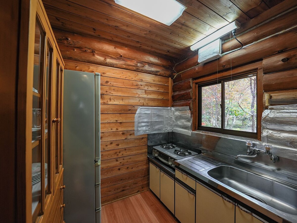 [貸切コテージ] 丸太がかわいい -カンパニュラ- 1-6名様 禁煙 専用キッチン0 | ルネス軽井沢