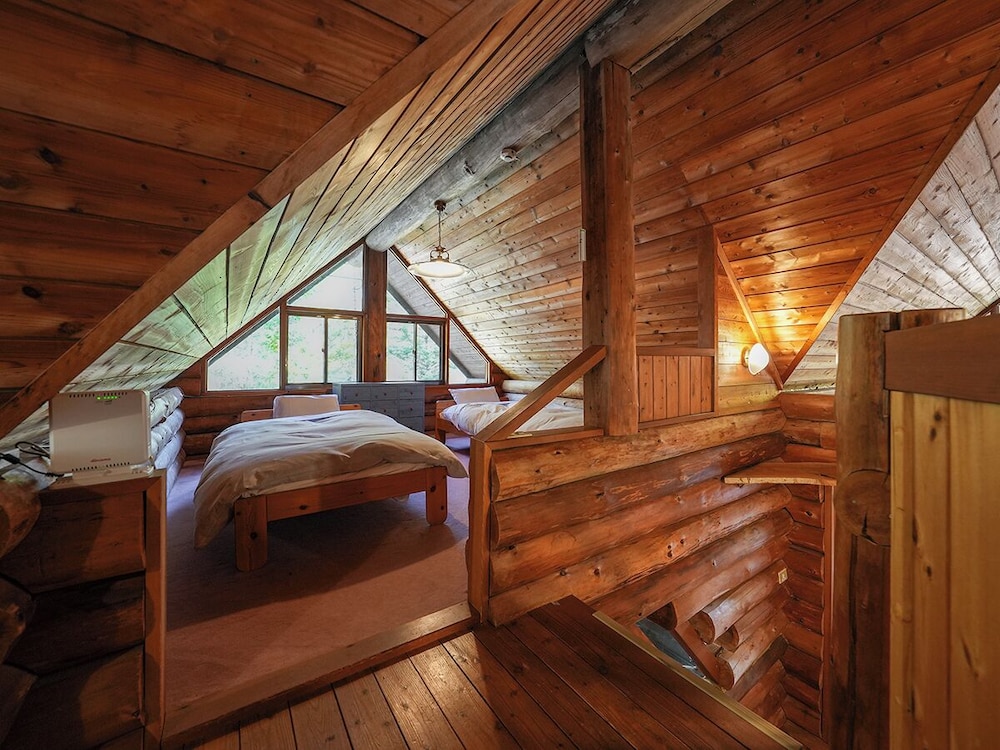 [貸切コテージ] 丸太がかわいい -カンパニュラ- 1-6名様 禁煙 客室5 | ルネス軽井沢