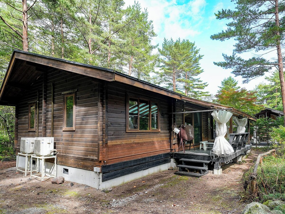 [貸切コテージ] おしゃれなログ調 -アン- 1-5名様 禁煙 | ルネス軽井沢