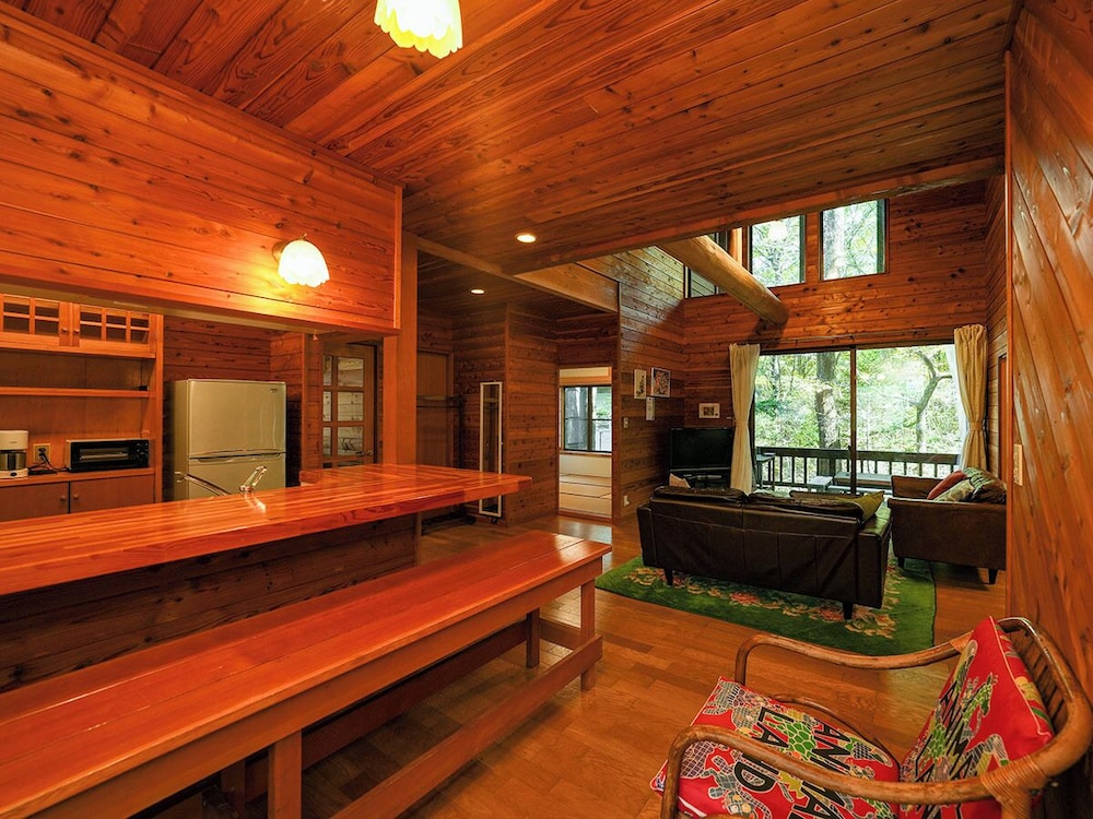 [貸切コテージ] キッチンが自慢 -アリエッティ- 1-6名様 禁煙 リビング エリア1 | ルネス軽井沢