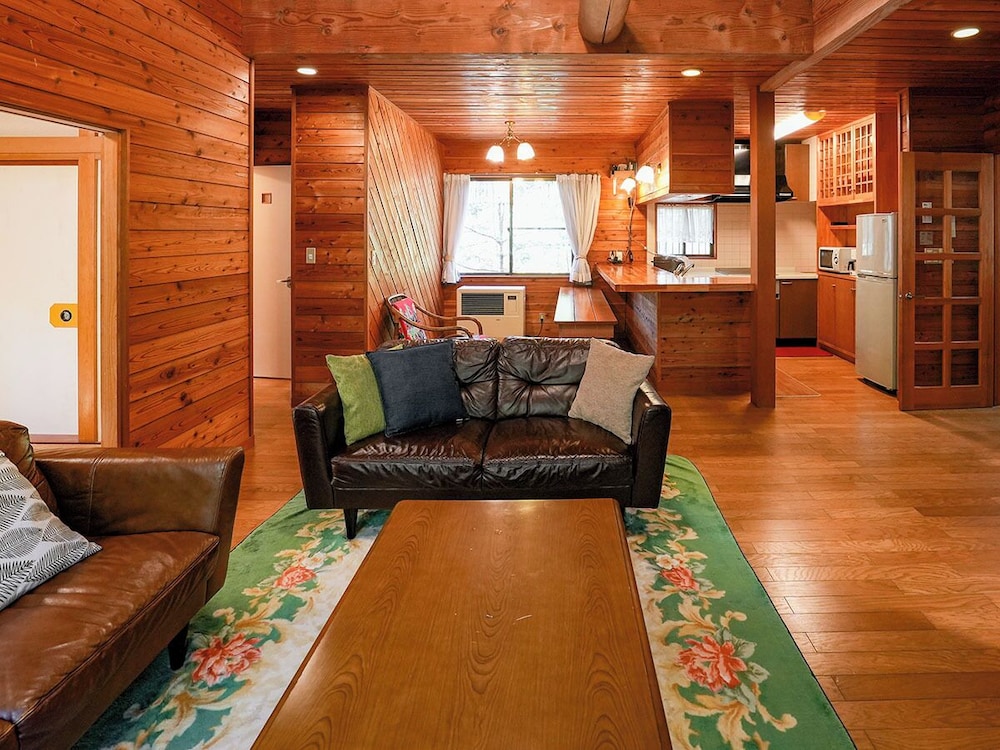 [貸切コテージ] キッチンが自慢 -アリエッティ- 1-6名様 禁煙 リビング エリア3 | ルネス軽井沢