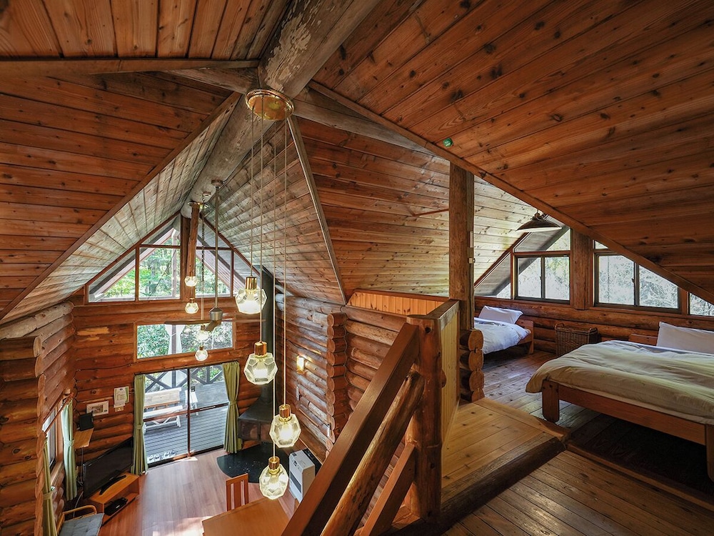 [貸切コテージ] 丸太がかわいい -カンパニュラ- 1-6名様 禁煙 客室1 | ルネス軽井沢