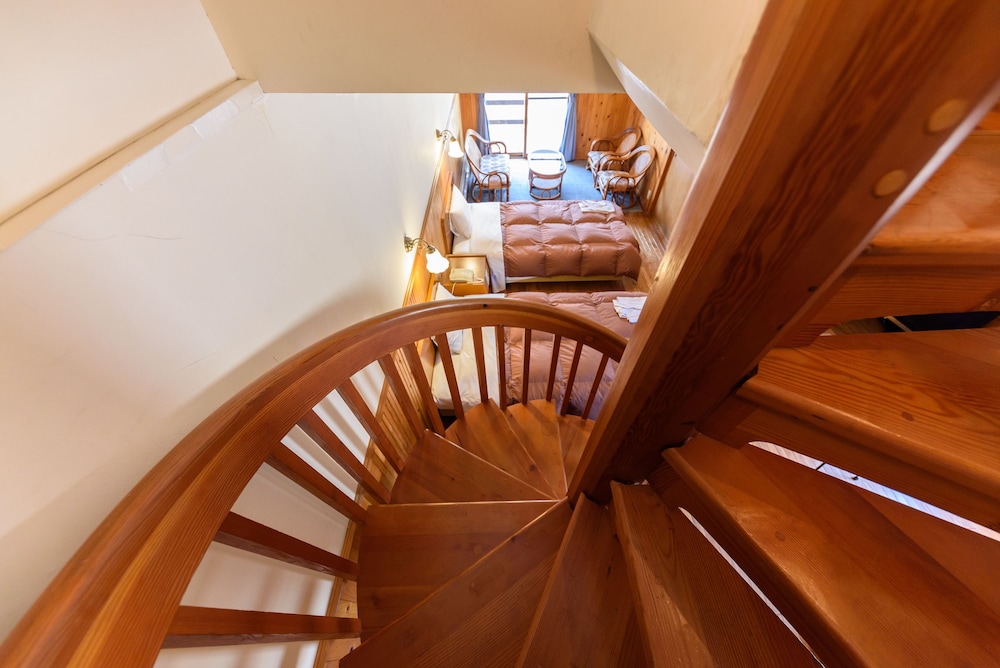 [第1別館] メゾネット 客室3 | 久住高原 銀河のやどきのこ 2 世号