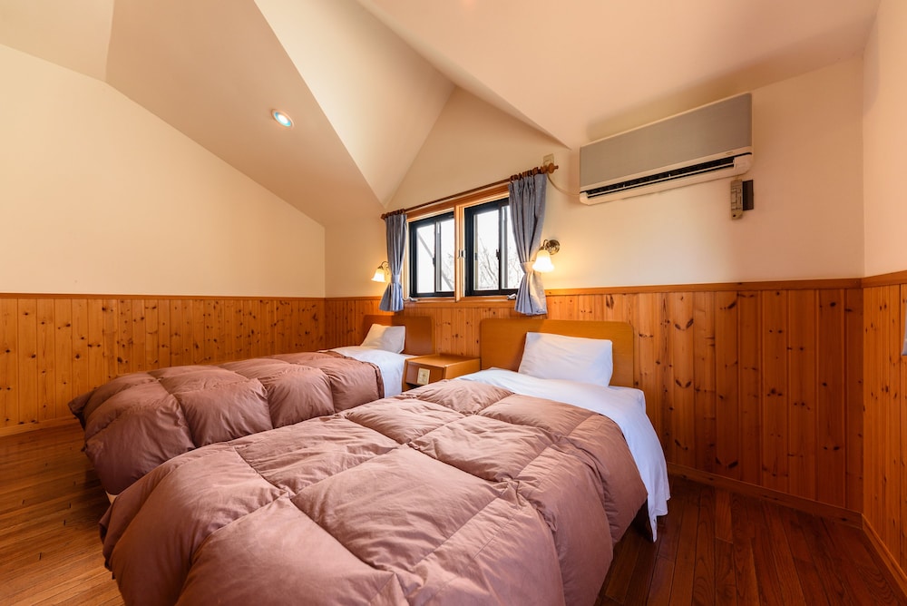 [第1別館] メゾネット 客室2 | 久住高原 銀河のやどきのこ 2 世号