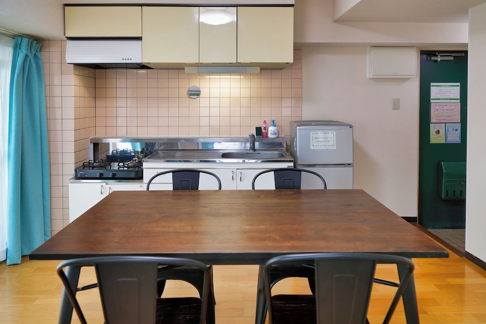 ファミリー アパートメント 禁煙 リビング エリア2 | ホテル西川口ウィークリー