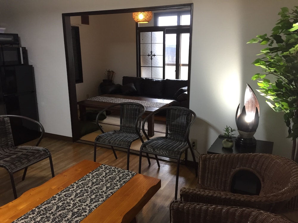 スタンダード ハウス 3 ベッドルーム 禁煙 リビングルーム1 | クールレジデンス 小樽