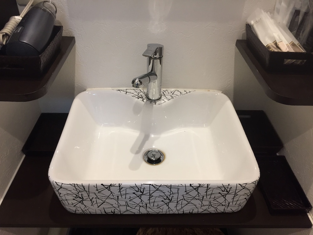 スタンダード ハウス 3 ベッドルーム 禁煙 バスルームのシンク0 | クールレジデンス 小樽