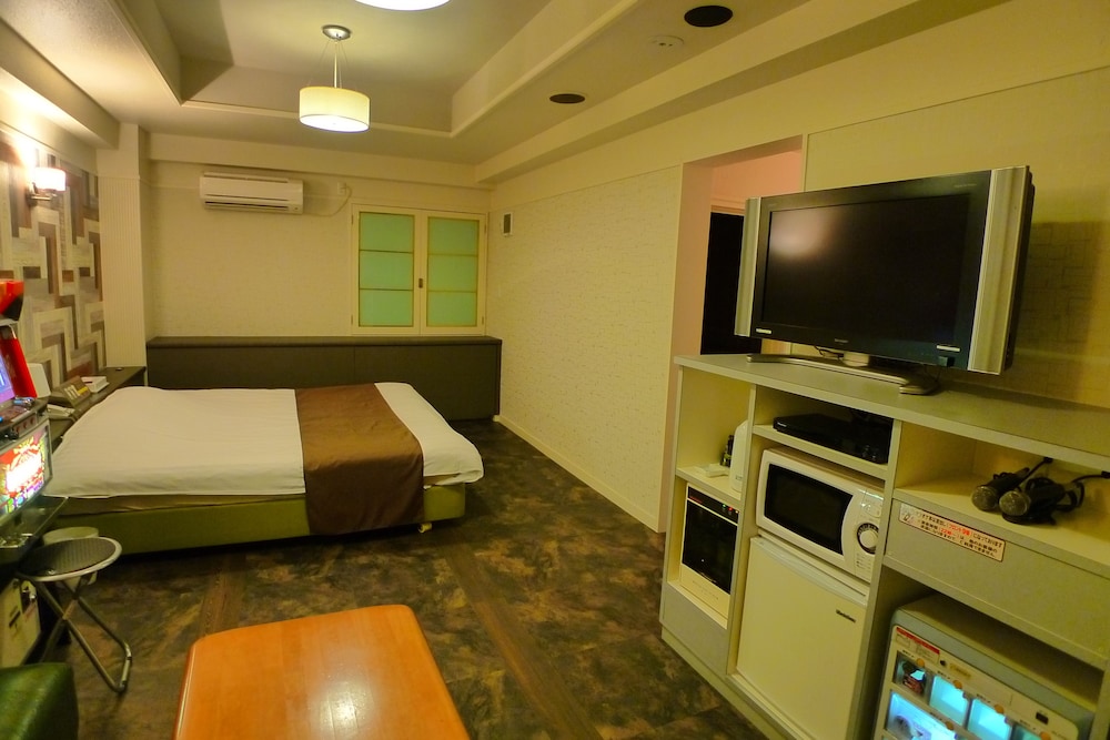 客室1 | ゴルフⅢ厚木 - アダルトオンリー