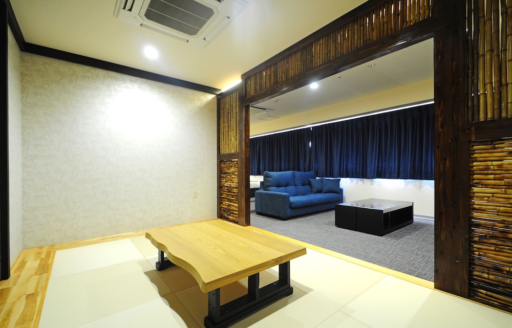 和洋室 客室1 | ホテル海邦石垣島