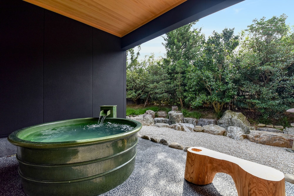 温泉2 | 伊勢志摩旅館 AUBERGE YUSURA 温泉2 | 伊勢志摩旅館 AUBERGE YUSURA