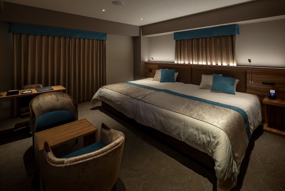 デラックスハリウッドルーム(エキストラベッド利用不可) | ワットホテル & スパ 飛騨高山