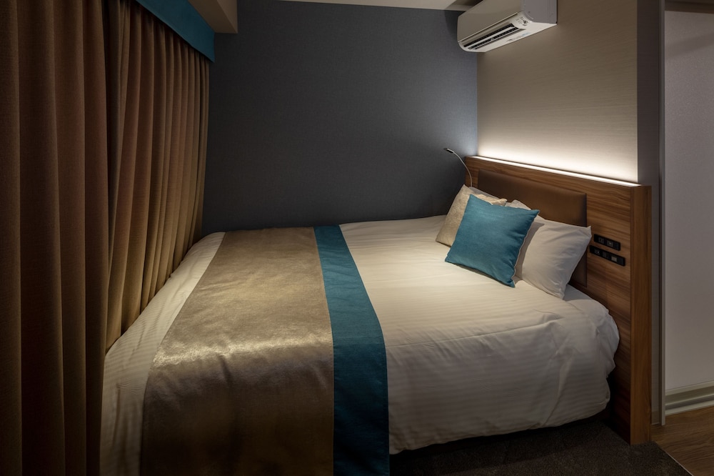 エコノミーダブルルーム A | ワットホテル & スパ 飛騨高山