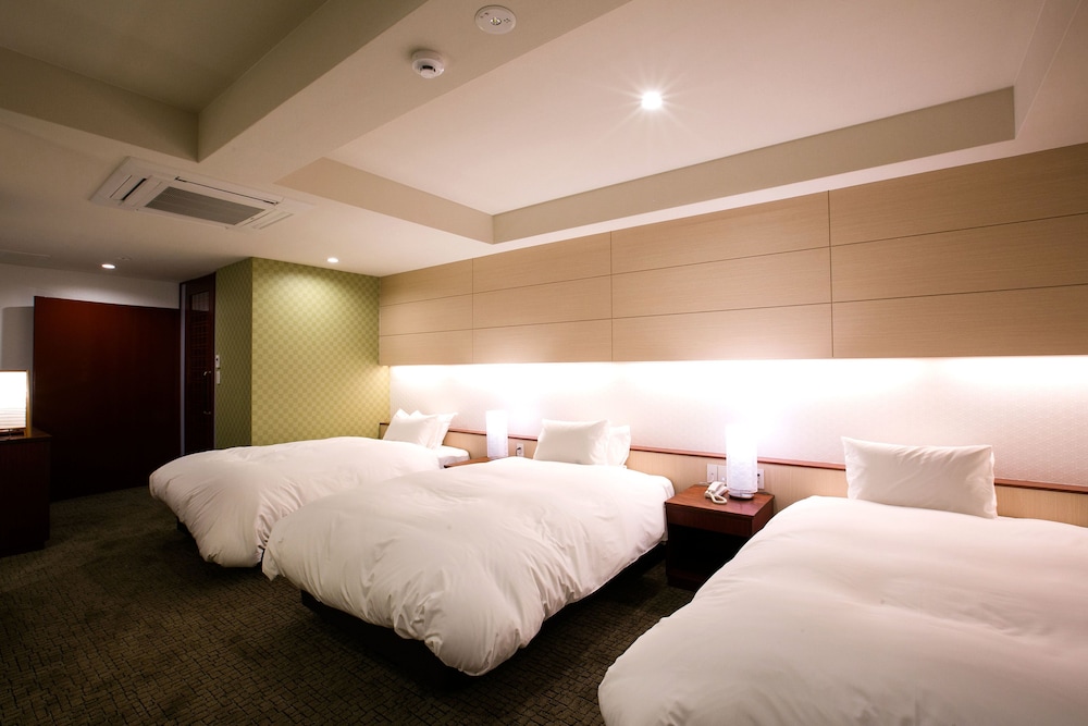 トリプルルーム 客室1 | 京都かまんざホテル