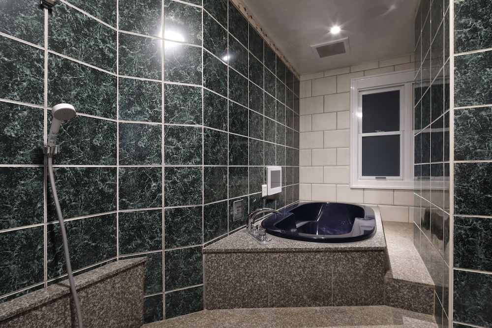 スタンダード ダブルルーム バスルーム4 | ホテルバレンタイン東郷 - アダルトオンリー